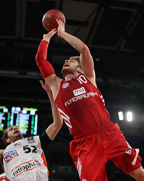 强度极高的 强度极高的